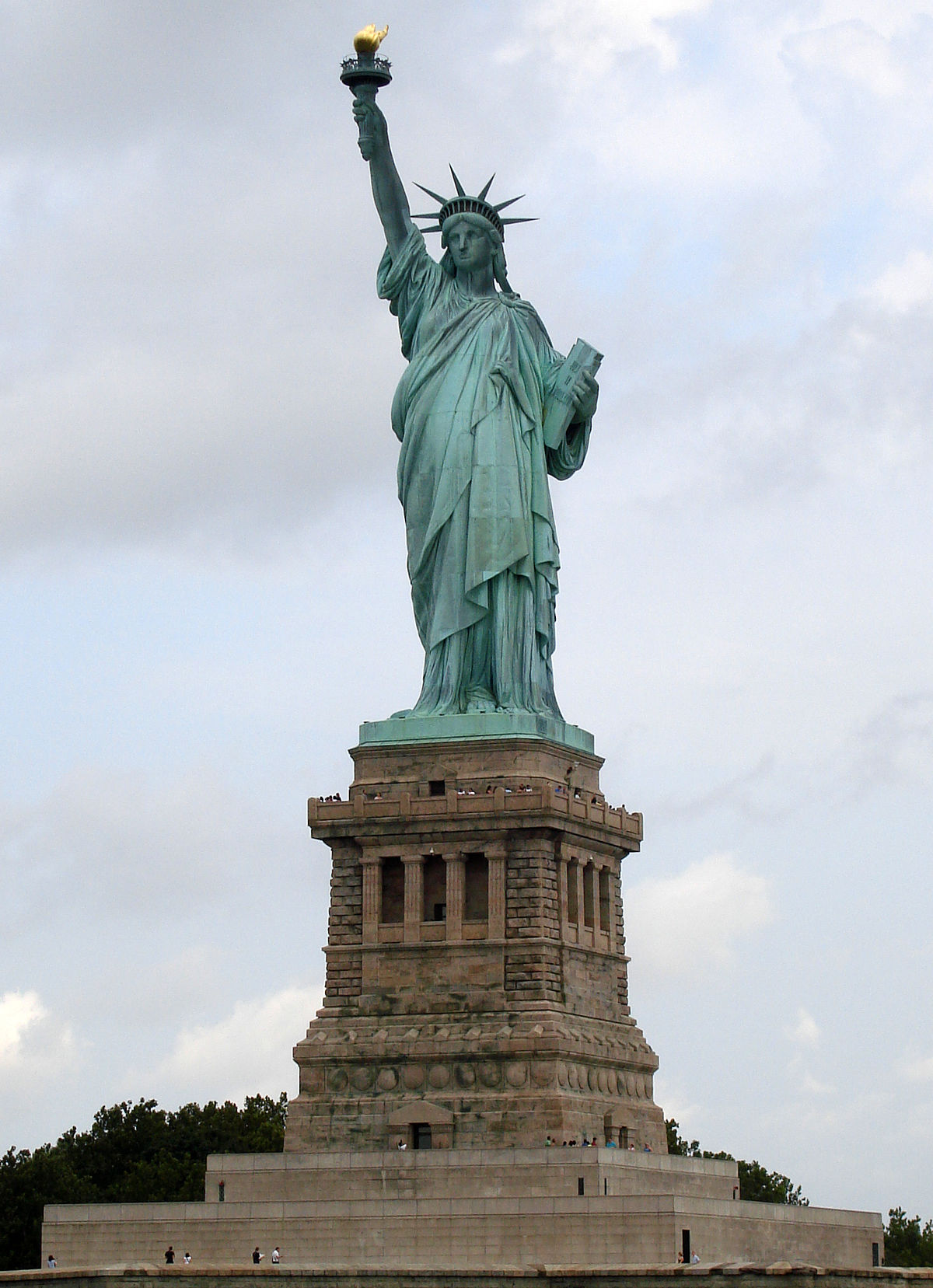 La última vez que estuve dentro de una mujer fue cuando visité la estatua de la libertad