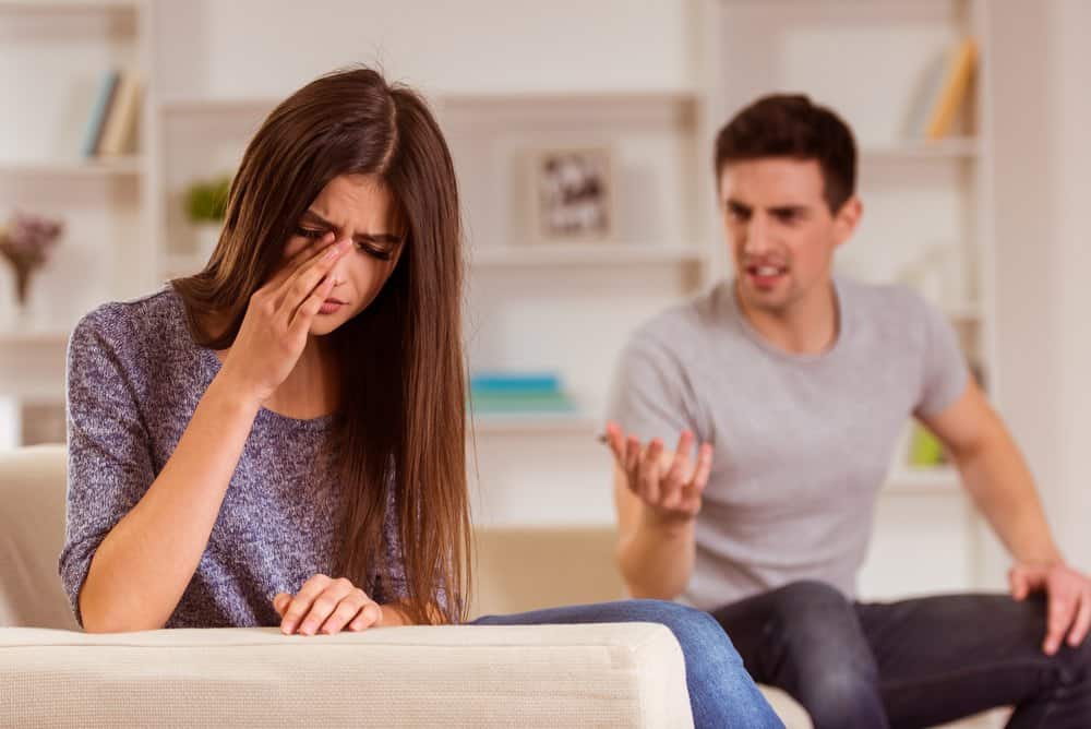 EN NAVIDAD FALLE EN LA CAMA Y MI ESPOSA PIENSA QUE SOY INFIEL