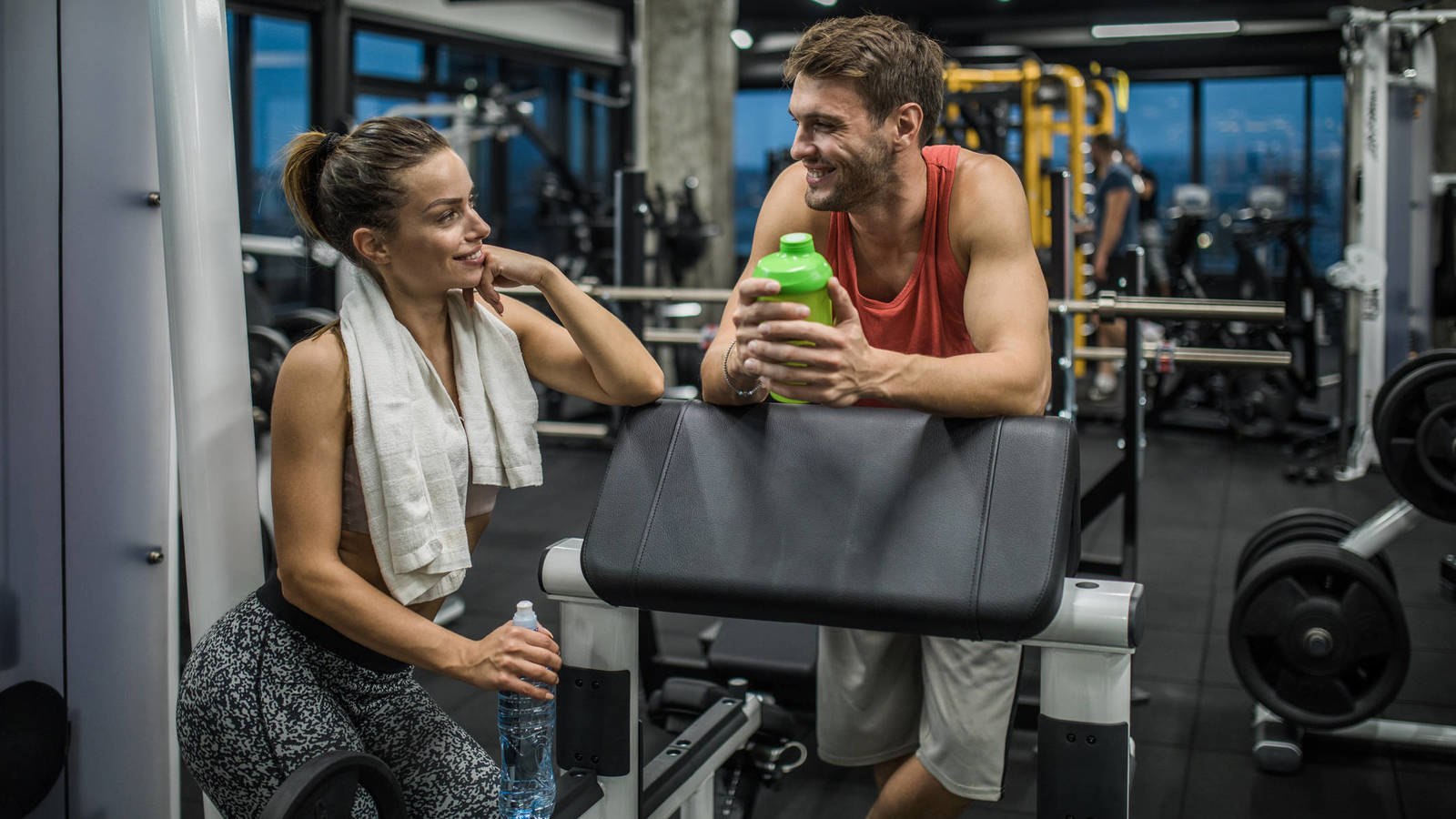 MI ESPOSA TRABAJA EN UN GYM, Y TENGO CELOS